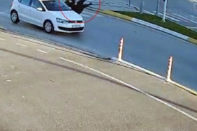 Yaya geçidinde otomobil çarptı, 5 dakika sonra farklı bir araç üzerinden geçti
