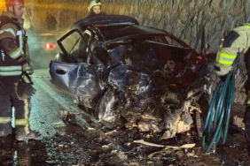 Yeni yılın ilk saatlerinde feci kaza... Ters yönde ilerleyen araç dehşet saçtı: 1 ölü