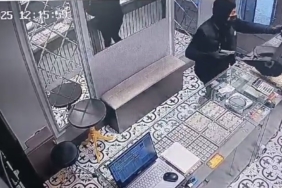 Altın dolu çanta son anda dolaba takıldı, soyguncu kısa sürede yakalandı