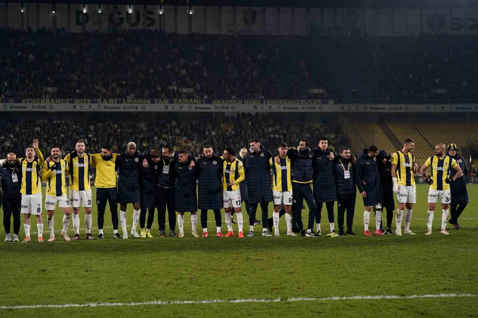 Trendyol Süper Lig: Fenerbahçe: 3 - Kasımpaşa: 1 (Maç sonucu)