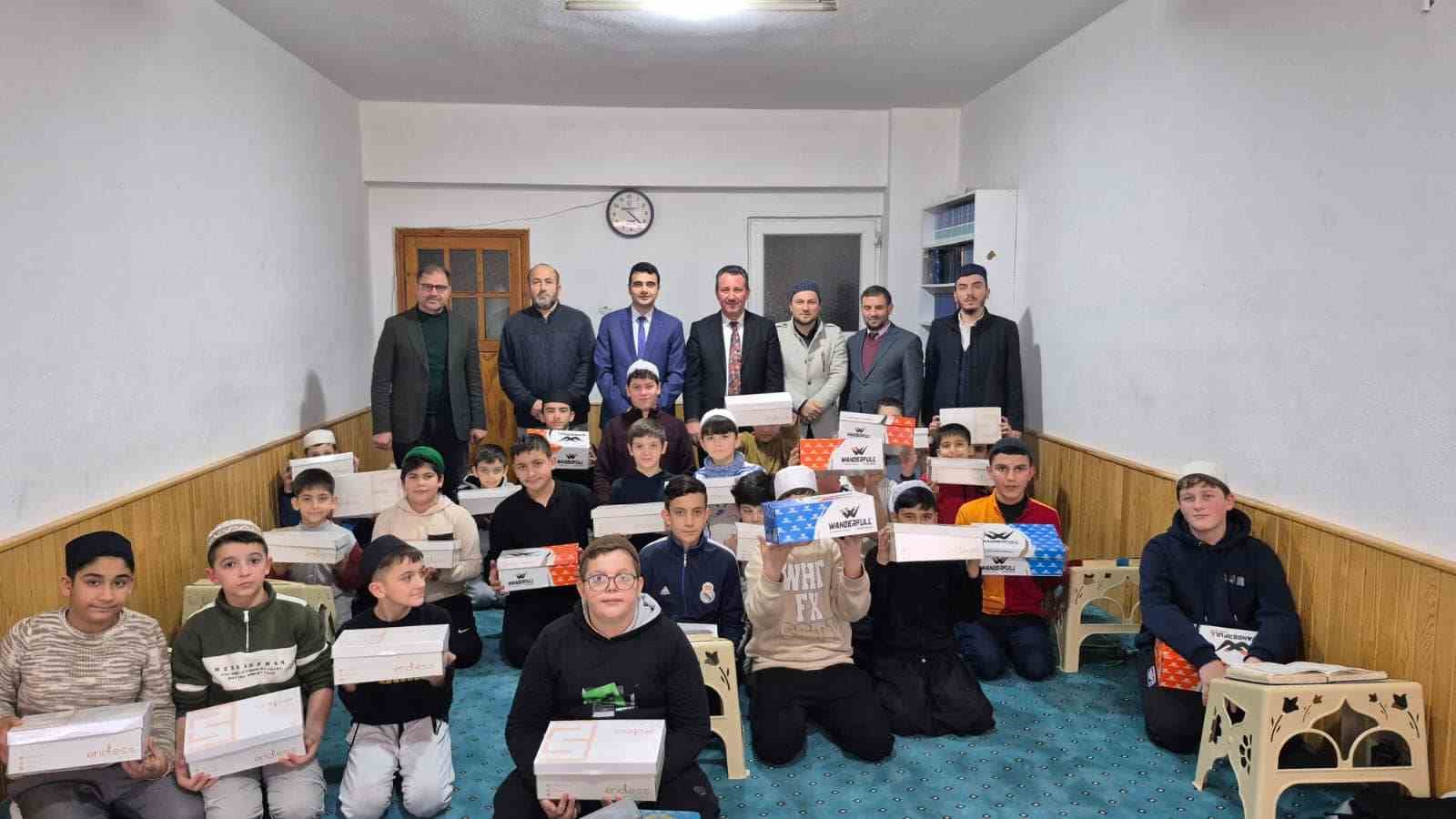 Kaymakam ve Müftüden Kur’an kursuna ziyaret