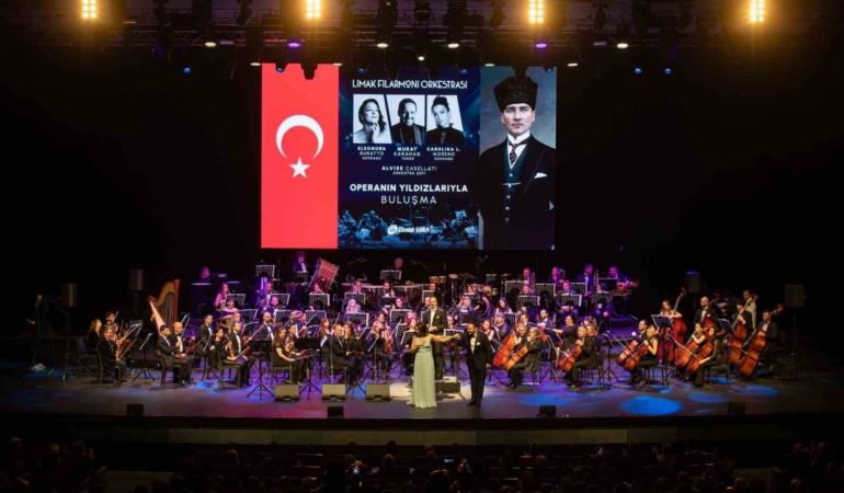 Operanın dünyaca ünlü yıldızları Türkiye’nin Mühendis Kızları için sahne aldı