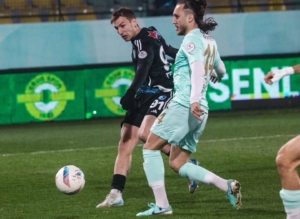 Trendyol 1. Lig: Esenler Erokspor: 1 - Erzurumspor FK: 2