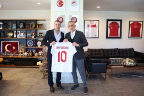 Andriy Shevchenko’dan, TFF Başkanı Hacıosmanoğlu’na ziyaret