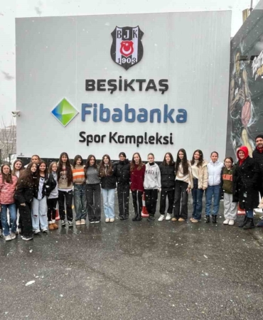 Osmanelispor Voleybol Takımı oyuncuları İstanbul’da unutulmaz bir gün geçirdi