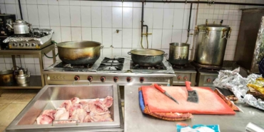 Esenyurt’ta halk sağlığını tehdit eden restoran mühürlendi