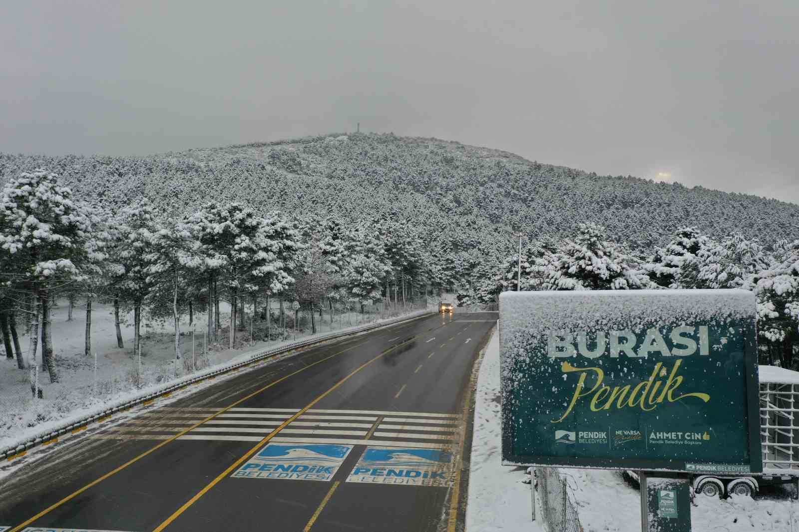 Kar yağışı sonrası Aydos Ormanı’nda kartpostallık görüntüler oluştu
