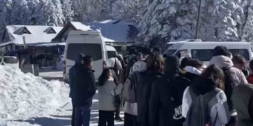 Teleferik gelmedi, vatandaşlar metrelerce kuyruk oluşturdu