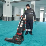 Esenyurt’ta camiler ilk teravih namazına hazırlandı