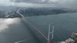 İstanbul Boğazı’nda kar manzarası