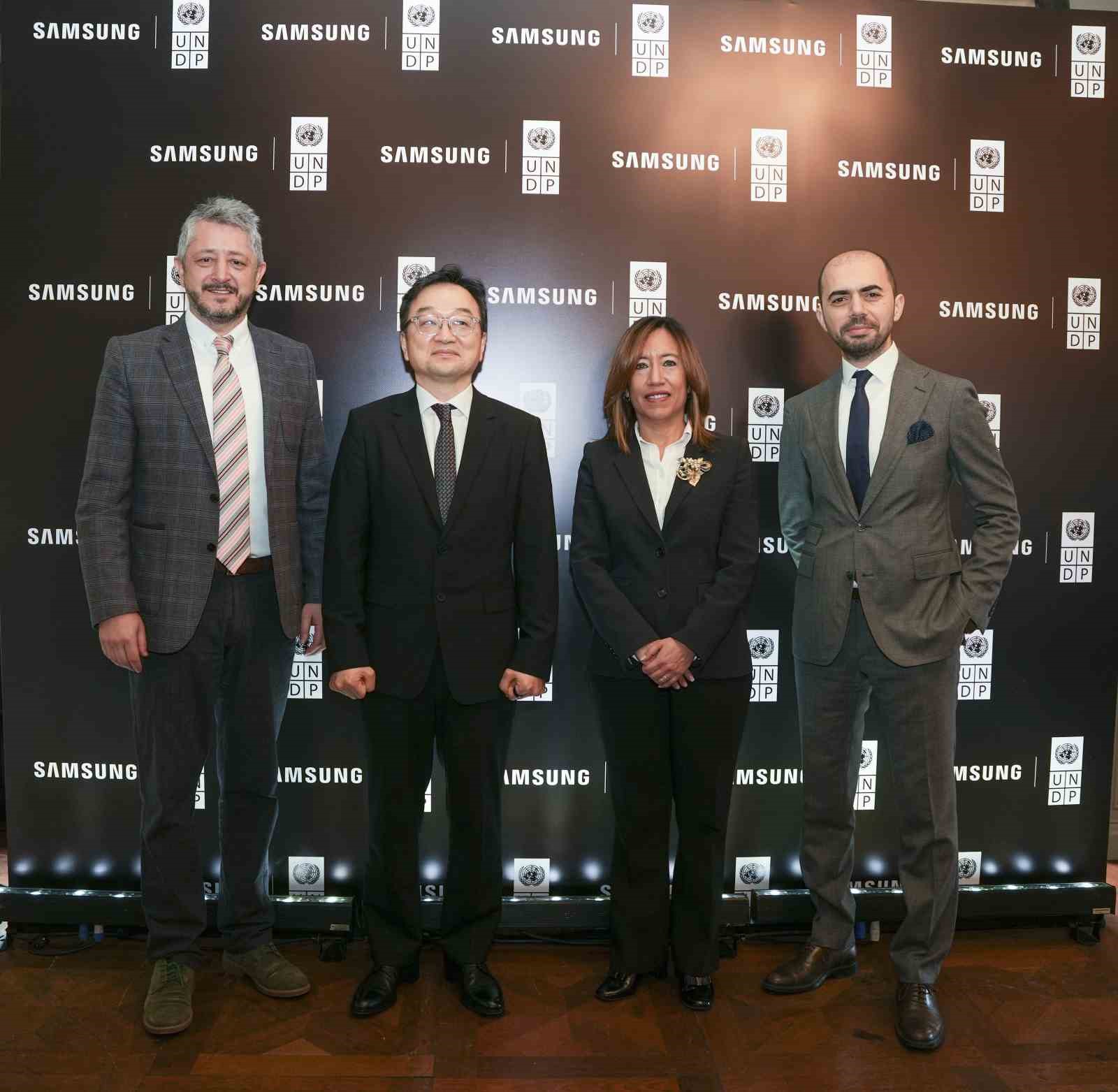 Samsung ve UNDP Türkiye Innovation Campus programı ile gençleri dijital çağa hazırlıyor