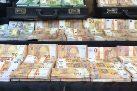 İstanbul merkezli 3 ilde büyük sahte para operasyonu: Milyonlarca sahte dolar ve avro ele geçirildi