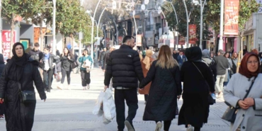 Sakarya’da çarşı ve pazarlarda Ramazan yoğunluğu yaşandı
