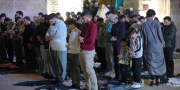 Bursalılar ilk teravih için Ulu Cami’ye koştu