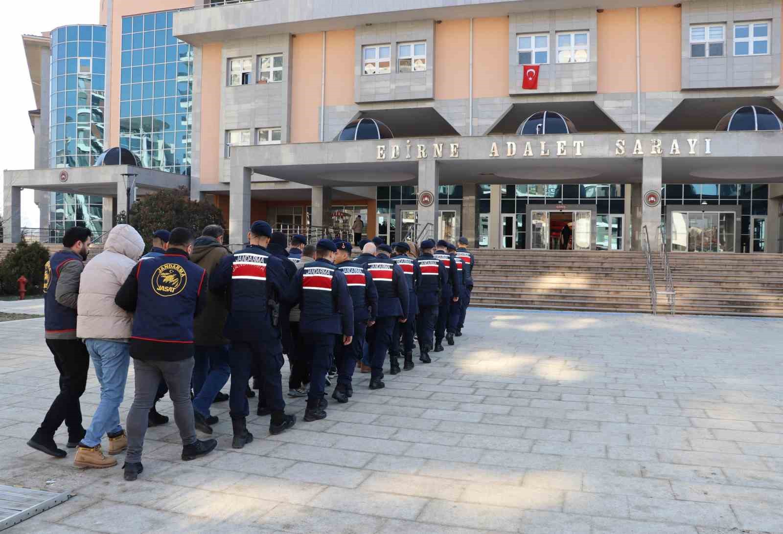 Edirne’de eski muhtar köy arazisini sattı