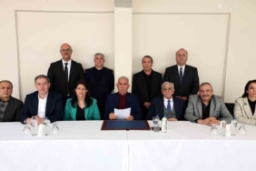 DEM heyetinin İmralı’dan fotoğrafları basına dağıtıldı.