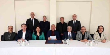 DEM heyetinin İmralı’dan fotoğrafları basına dağıtıldı.