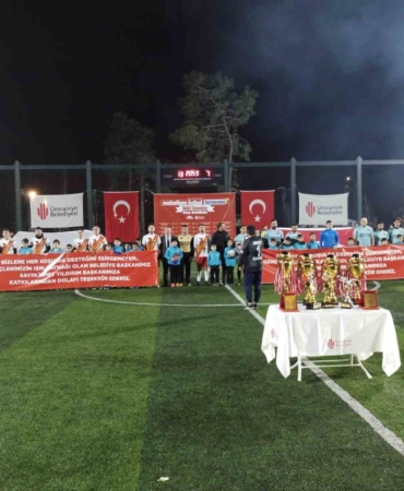 ’Mahallem Futbol Turnuvası’ finalinde kazanan Çamlık Mahallesi oldu