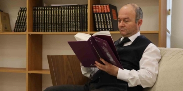 Usta sanatçı bu kitapla Türk Müziği’ne ışık, yeni nesle ilham oldu