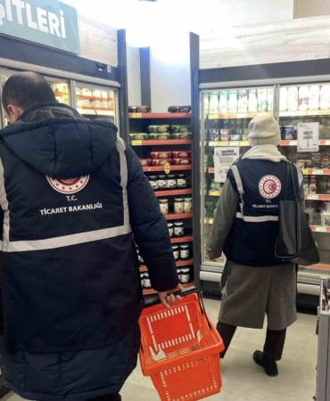 Haksız fiyat artışları, fiyat etiketi ile raf-kasa fiyat farkları titizlikle denetlendi