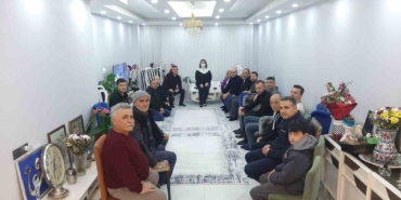 Geçirdiği ameliyat sonrası Başkan Tekin’e personelden sürpriz