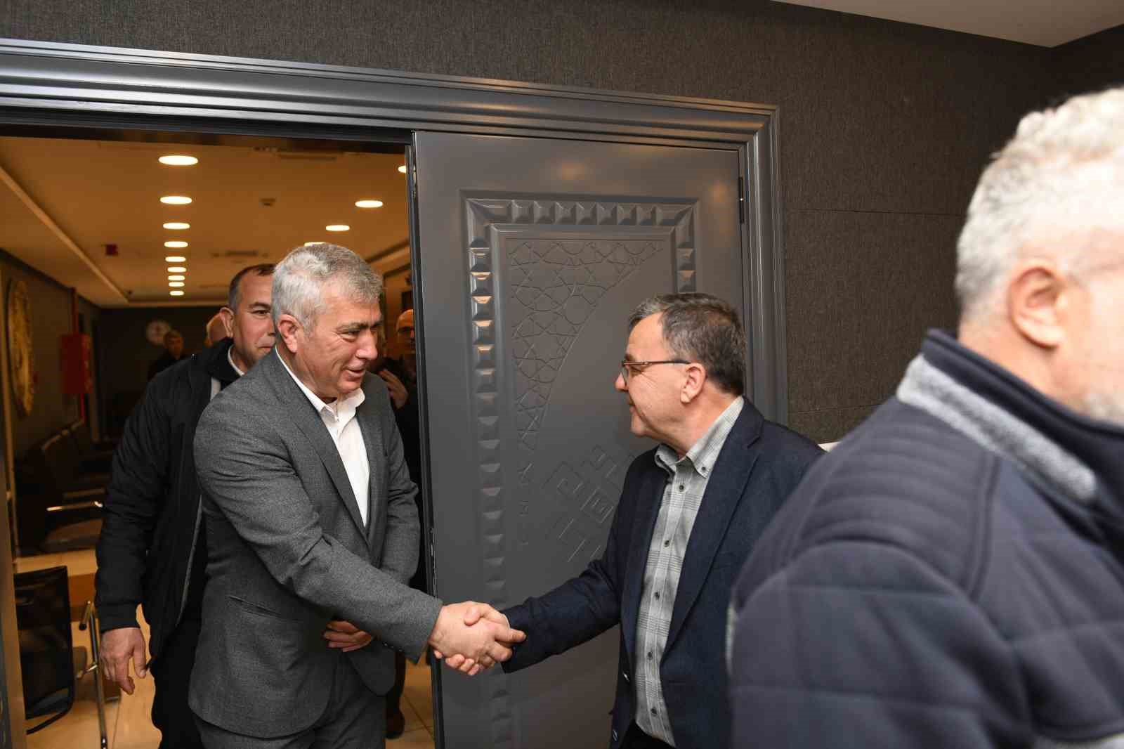 Muhtarlardan Başkan Şehirli’ye tebrik ziyareti