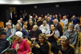 Hababam Sınıfı oyuncuları, yaşlılarla buluştu