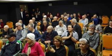 Hababam Sınıfı oyuncuları, yaşlılarla buluştu