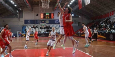 Türkiye Basketbol 2. Ligi: Kocaeli Büyükşehir Belediye Kağıtspor: 65 - Kahramanmaraş İstiklal: 67