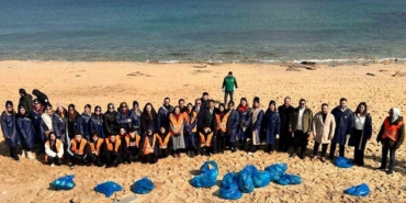 Karaburun sahiline ‘Mavi Gelecek’ projesi dokundu, 107 kilogram atık toplandı