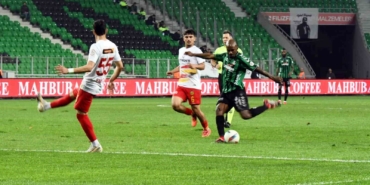 Trendyol 1. Lig: Sakaryaspor: 5 - Yeni Malatyaspor: 0