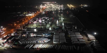 Kapıkule’de tır sürücülerinin iftar telaşı