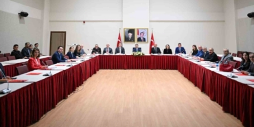 Vali Aktaş: "Şiddete maruz kalan kadınlarımızı korumak en önemli görev"