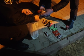 Büfe hırsızları, bekçiler tarafından yakalandı