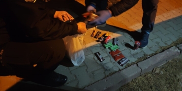 Büfe hırsızları, bekçiler tarafından yakalandı