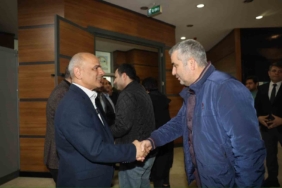 Başkan Özlü’den mesai arkadaşlarına: "Hizmet ve eserlerdeki en büyük pay sizlerin"