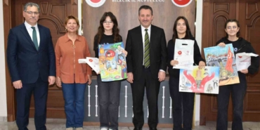 Resim ve şiir yarışmalarında dereceye giren öğrenciler ödüllendirildi