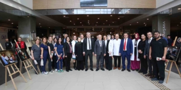 Başkan Bozbey’den doktorlara anlamlı ziyaret