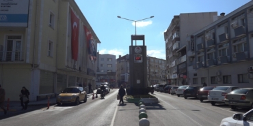 Kırklareli sokaklarında Edip Akbayram şarkıları yankılandı