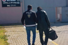 Balıkesir’de dolandırıcılık suçundan aranan şahıs yakalandı