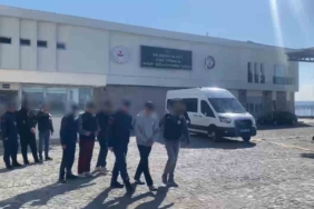 Ayvalık’ta Sahil Güvenlik ekipleri göçmen kaçakçılarını kıskıvrak yakaladı