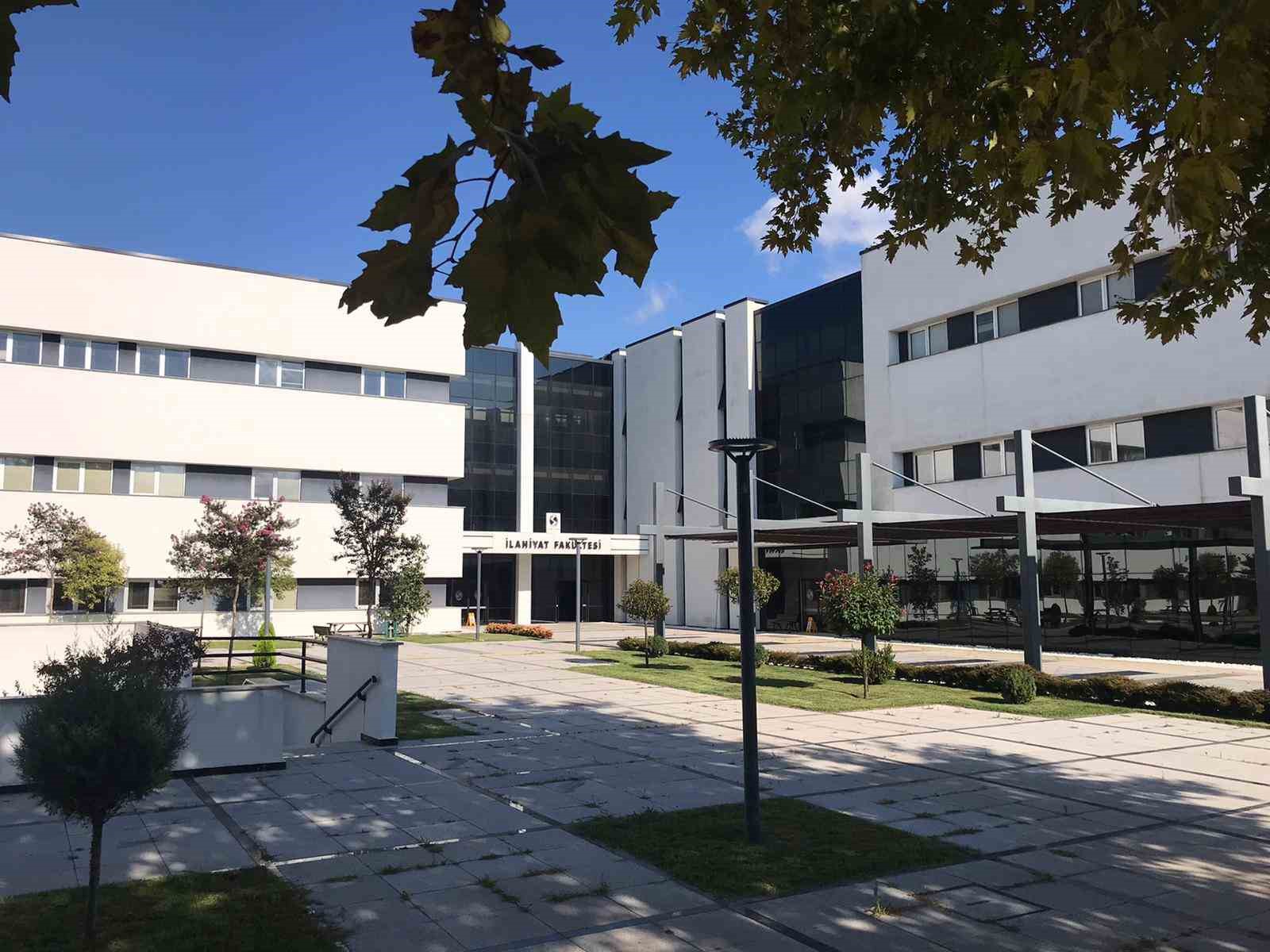 SAÜ İlahiyat Fakültesi uluslararası başarısını sürdürüyor