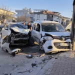 Bursa’da iki araç çarpıştı: 1 yaralı