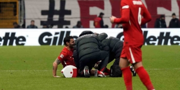 Kaan Ayhan sakatlandı