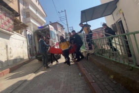 Tabancayı kazara ateşleyen kadın bacağından yaralandı