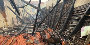 Kırklareli’nde metruk evde çıkan yangın söndürüldü