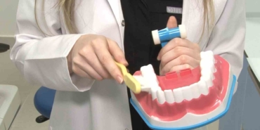 Uzmanından Ramazana özel uyarı: "Ağız bakımı aksatılırsa dişler hızla çürüyebilir"