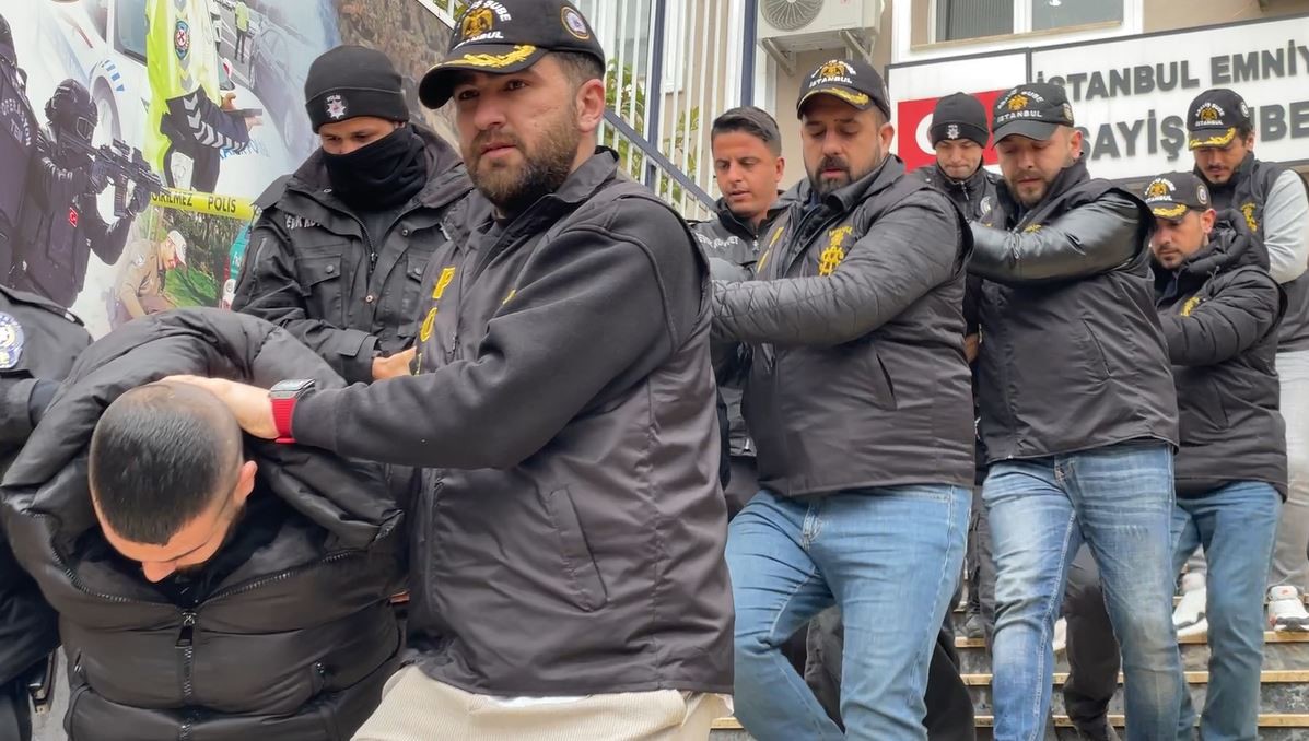 Arnavutköy’de iş yerlerini kurşunlayan şüphelilere operasyon: 7 gözaltı