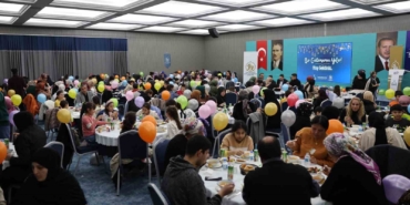 Yetim ve öksüz çocuklar için iftar sofrası kuruldu