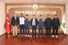 Başkan Aydın, milli sporcuları Dünya Şampiyonası’na uğurladı